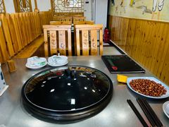 -屯老二农家铁锅炖·行业领军者(梅江店)