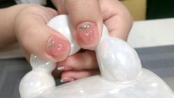 -蜜桃美甲美睫化妆