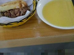 -闫家驴肉火烧(五四店)