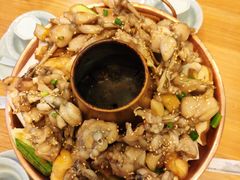 -超越炭火牛蛙火锅鸡(河东店)