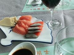 三文鱼刺身-亚洲国际大酒店·云顶阁旋转自助餐厅