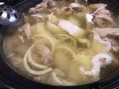 -东椰·海南椰子鸡火锅(朝阳门店)