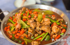 Green Flower Burned Pepper Chicken Pot