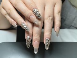 -UGIRL有个美甲