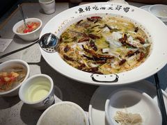 -江渔儿酸菜鱼·拔草餐厅(虎门君乐汇店)