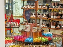 -Laderach 莱德拉(上海环贸iapm店)