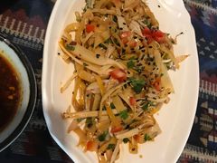 -蜗牛小馆醉乡民谣云南菜(惠新西里店)