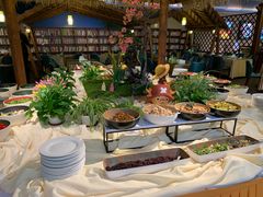 自助取餐区-东方苑自助餐厅(稻香湖景酒店)