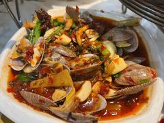 -凤凰路何眼镜香辣蟹(花果园店)