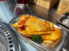 牛板筋-马路牙子烧烤音乐酒馆(望京店)