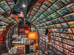 -钟书阁(珍园店)