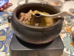 -云海肴·汽锅鸡·云南菜(天山百盛优客店)