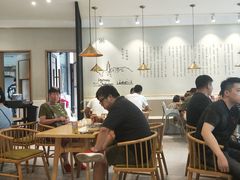 大堂-镇南锅盖面馆(解放路店)