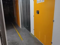 -安东易迷你自助仓储寄存仓库(顾戴路店)