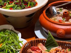 -老滇山寨•云南特色菜•地方菜•民族风情歌舞表演(金碧店)