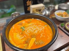 -银米·云南传统过桥米线(双廊黑金冠店)