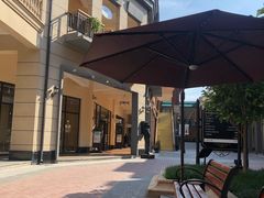 -王府井奥莱临潼小镇(临潼店)