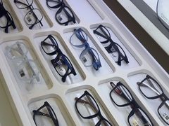 -罗伯特眼镜·蔡司官方授权(前海桂湾店)