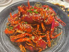 -肥肥虾庄·金牌油焖大虾(首义路店)