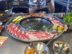 -哈哈碳都·牛肋条无限自助烤肉(台江万达店)