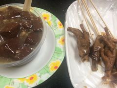 卤鸡爪-小雨点糖水店(中兴街分店)