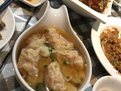 -新大咀港式茶餐厅(宝山万达店)