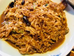 五花肉粉条炒酸菜-95号酱骨·一块豆腐(展春园西路店)