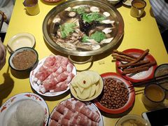 -那年那班火锅店