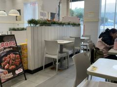 -老娘舅餐厅(黄龙体育中心店)