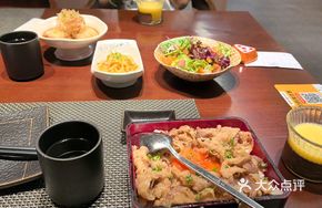 Muguo Signature Braised Pork Rice