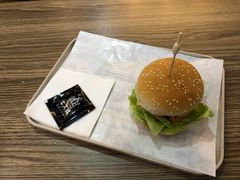 单层芝士牛肉汉堡-牛纽塔·牛人堡(群众路店)