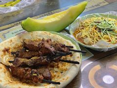 -艾力江和田馕坑烤肉店