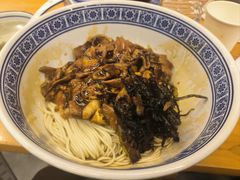 -沪西老弄堂面馆(定西路店)