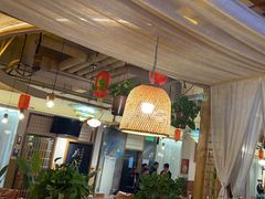 -六福酒馆(秦隆步行街店)