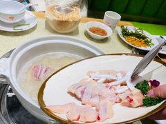 -煲大王猪肚鸡·椰子鸡火锅(红谷滩万达店)