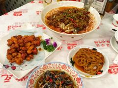 -堂瓦里·33年传统赣菜(第一街区店)