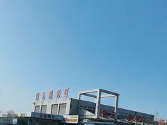 -洋县服务区-停车场