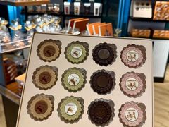 -Laderach 莱德拉(上海环贸iapm店)