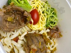 皇朝双宝牛肉面-陳八两面家(滨江天街店)