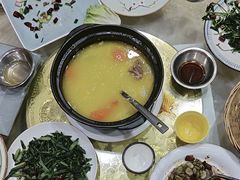 -三锅莊·牦牛肉火锅·香格里拉特色藏餐宴请餐厅(菱角塘路店)
