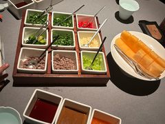 -左庭右院鲜牛肉火锅黑金店(陆家嘴中心店)