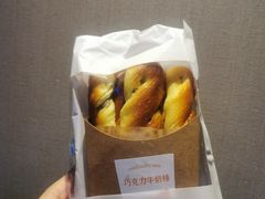 -好利来(万卉路店)