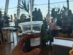 -抱抱地球咖啡馆(国家海洋博物馆店)