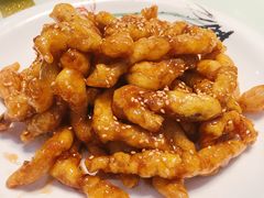 糖醋里脊-鹊华居·地道鲁菜·海鲜·融合味(大明湖店)