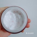 价格：水乳霜三件下来差不多800