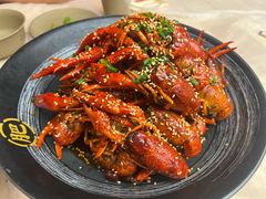 -肥肥虾庄·金牌油焖大虾(东湖欢乐谷店)