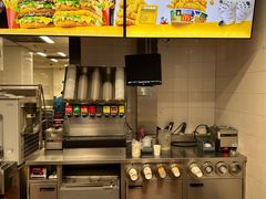 -麦当劳(中山八路店)