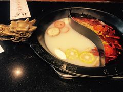 鸳鸯锅-重庆德庄火锅(体育中心店)