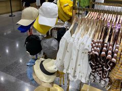 -URBAN REVIVO(济南世茂广场店)