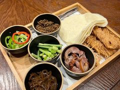 姥姥家的春饼-唐山宴百姓府邸院落中餐